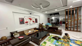 BÁN NHÀ LẠC LONG QUÂN, Ô TÔ VÀO NHÀ, NỘI THẤT SANG TRỌNG 60M2, 17,5 TỶ