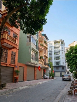 Bán nhà gần HQV - 100m2, 7 tầng, mặt tiền 8m, kinh doanh đỉnh, 41,5t