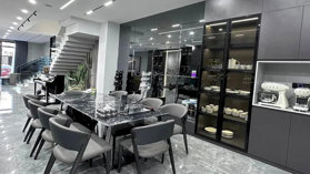 BÁN NHÀ MỚI PHỐ TRỊNH CÔNG SƠN, BA BƯỚC RA HỒ 60M2, 18 TỶ