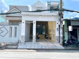 Bán nhà đẹp Nằm mặt tiền Đào Tông Nguyên, Nhà Bè, DT 5 x23m, 3 lầu. Giá 10,9 tỷ