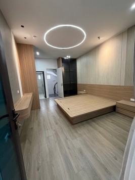 BÁN NHÀ XUÂN LA 33M2 5 TẦNG MT 4M - 3 NGỦ- NGÕ VIP - FULL NỘI THẤT - GẦN HỒ TÂY