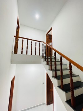 NHÀ MỚI XÂY BỐN TÂNG - 4.4 * 15M - GẤP BÁN 5,x TỶ