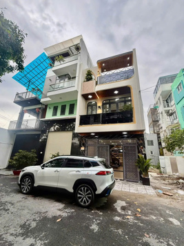 Bán nhà phố khu Tân Thành Lập, Phạm Hữu Lầu, Quận 7, DT 5 x17,5m, 3 lầu. Giá 14,5 tỷ
