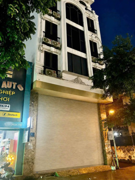 CHO THUÊ NHÀ MẶT PHỐ VŨ ĐỨC THẬN LB– 180M², MT 6m – 2 MẶT TIỀN Ô TÔ– THANG MÁY, 40tr/th.