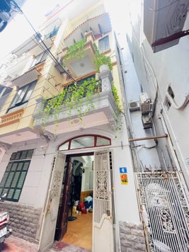 BÁN NHÀ ĐƯỜNG NGUYỄN KHÁNH TOÀN. 44M2 - 5 TẦNG. GẦN ĐƯỜNG Ô TÔ TRÁNH.