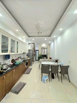 Bán Nhà Lạc Long Quân. Cầu Giấy. 6 Tầng Thang Máy. DT 35m2. MT 3.4m. Giá 10.8 Tỷ