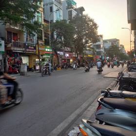 CHÍNH CHỦ CHO THUÊ CĂN HỘ TẦNG 3 TRONG TOÀ NHÀ 9 TẦNG 346 MẶT PHỐ KHÂM THIÊN - ĐỐNG ĐA