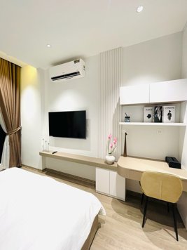 Bán Nhà Mễ Trì Thượng. Nam Từ Liêm. Thang Máy. Lô Góc. Ô Tô. DT 51m2. MT 4.5m. Giá 16.7 Tỷ.