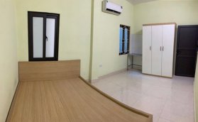 Bán Nhà Đường Cầu Giấy. Cầu Giấy. DT 64m2. MT 4.8m. 5 Tầng. Giá 15.6 Tỷ.