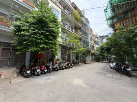 Bán Nhà KĐT Đại Kim. Hoàng Mai. Ô Tô. Vỉa Hè. DT 54m2. MT 4.2m. 4 Tầng. Giá 16.8 Tỷ. 