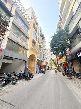 Bán Nhà Mặt Phố Yên Phụ. Tây Hồ. Thang Máy. Ô Tô. Vỉa Hè. DT 85m2. MT 6m. Giá 40.2 Tỷ.