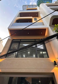 HIẾM CÓ KHÓ TÌM NGUYỄN VĂN CỪ LONG BIÊN 90m² × 6 T, THANG MÁY, NỘI THẤT ĐẸP – CHỈ 19,5 TỶ
