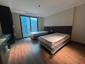 Bán Nhà Mặt Phố Giảng Võ. Đống Đa. Thang Máy. Lô Góc. Ô Tô. Vỉa Hè. DT 112m2. Giá 77.5 Tỷ.