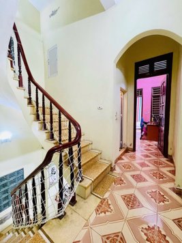 Bán Nhà Vạn Bảo. Ba Đình. Ô Tô. DT 34m2. MT 3m. 4 Tầng. Giá 10.9 Tỷ