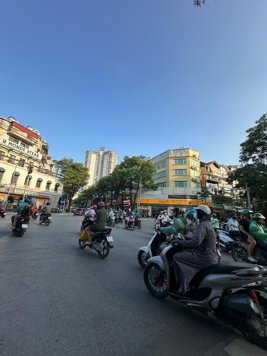 Nhà Mặt Phố Lưu Quang Vũ. Cầu Giấy. Thang Máy. Ô TÔ. Vỉa Hè. DT 116m2. MT 6.8m. Giá 103 Tỷ.