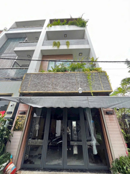 Bán gấp nhà hẻm 6m Huỳnh Tấn Phát, Nhà Bè, DT 4,5 x11,5m, 3 lầu. Giá chỉ 5,6 tỷ