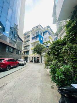 BÁN TÒA NHÀ 7 TẦNG THANG MÁY THỤY KHUÊ - TÂY HỒ - 180M² MT 9M. GARA 3 Ô TÔ (68 TỶ)