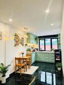 CỰC HIẾM-NHÀ BA ĐÌNH GẦN HỒ TRÚC BẠCH, NGÕ THÔNG, CÁCH MP 30M, KINH DOANH TỐT, KO RẼ NGOẶT NÀO